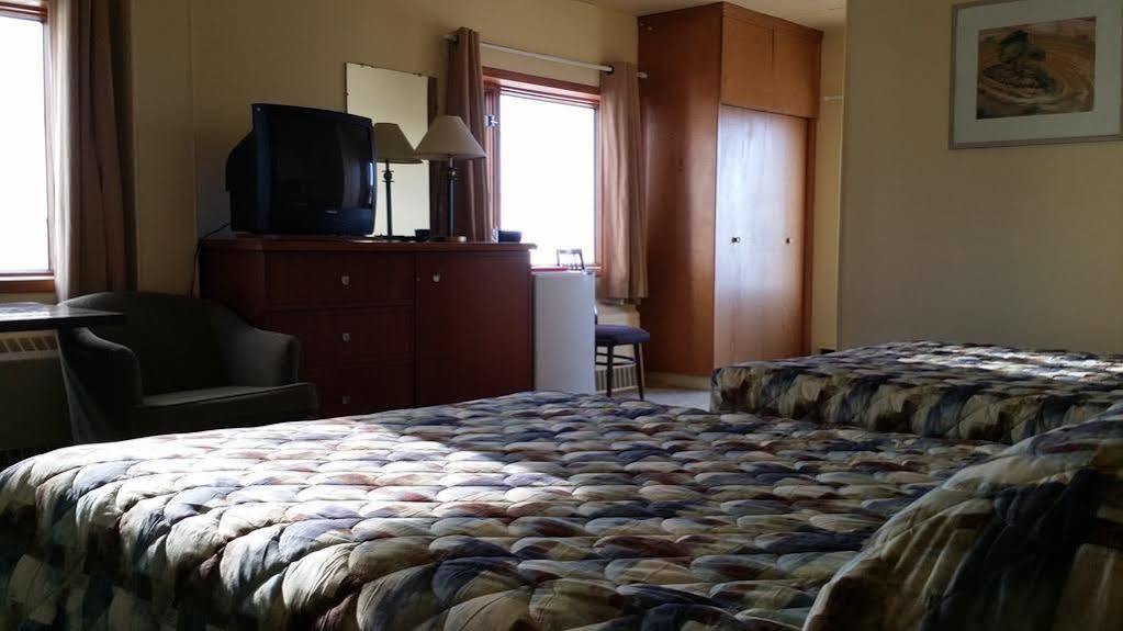 נורת' בטלפורד Beaver Hotel מראה חיצוני תמונה